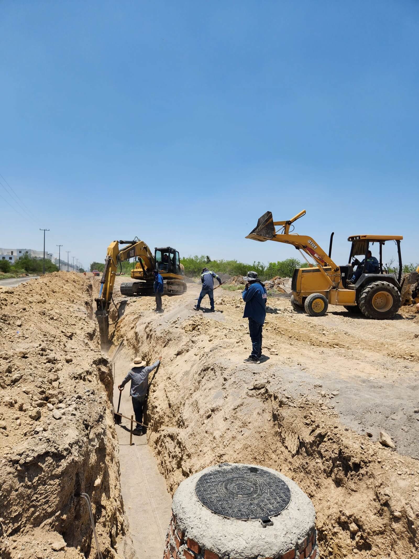 Obras de urbanización en fraccionamiento en Monterrey